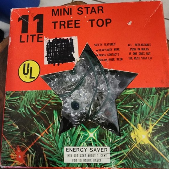 Lot of Various Christmas Items - Picture 3 of 3